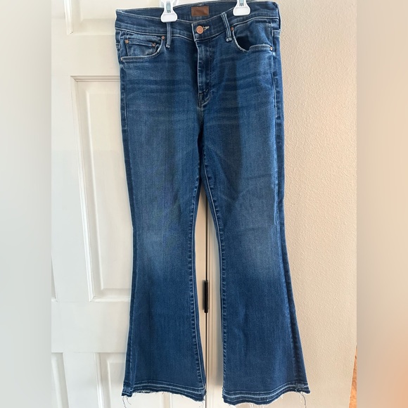 MOTHER Denim The Weekender Jeans Sweet Lime size 29 B776 —- 30” inseam. Rise 10” - Picture 1 of 4
